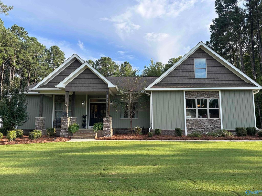 2821 Reeves Street, Hokes Bluff, AL 35903