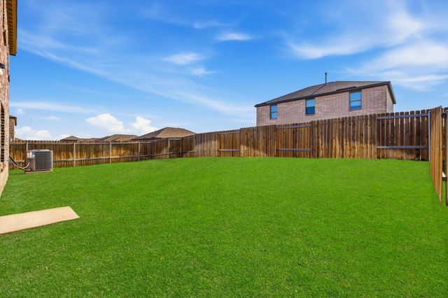 2105 Yarbrough Drive, Anna, TX 75409