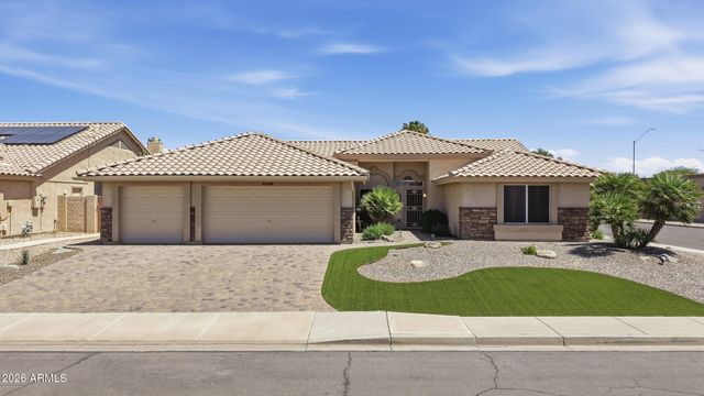 8306 W TONTO Lane, Peoria, AZ 85382