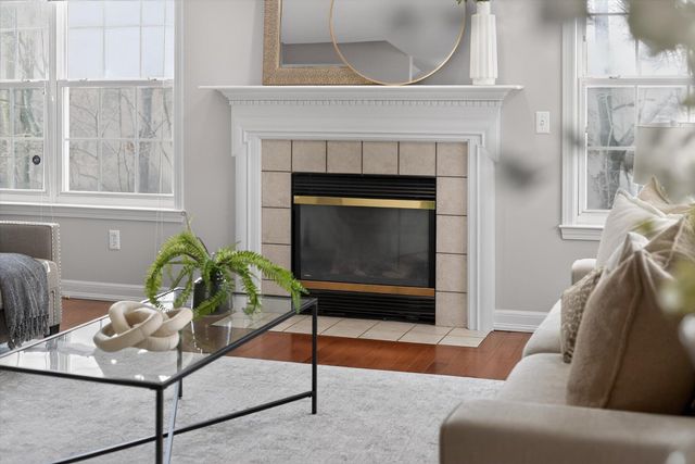 3031 Barclay Way, Ann Arbor, MI 48105