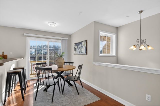 3031 Barclay Way, Ann Arbor, MI 48105