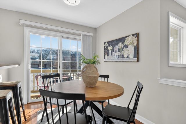 3031 Barclay Way, Ann Arbor, MI 48105