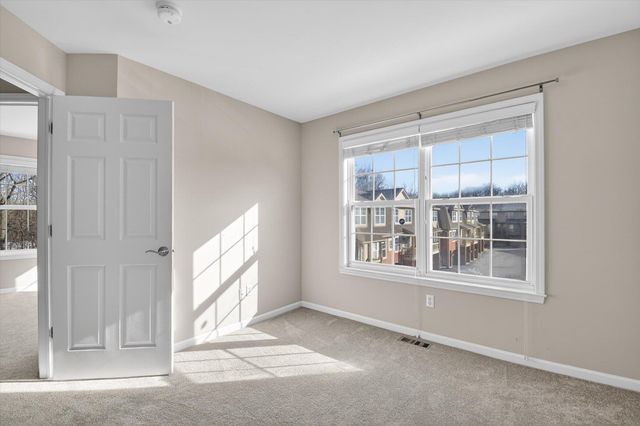 3031 Barclay Way, Ann Arbor, MI 48105