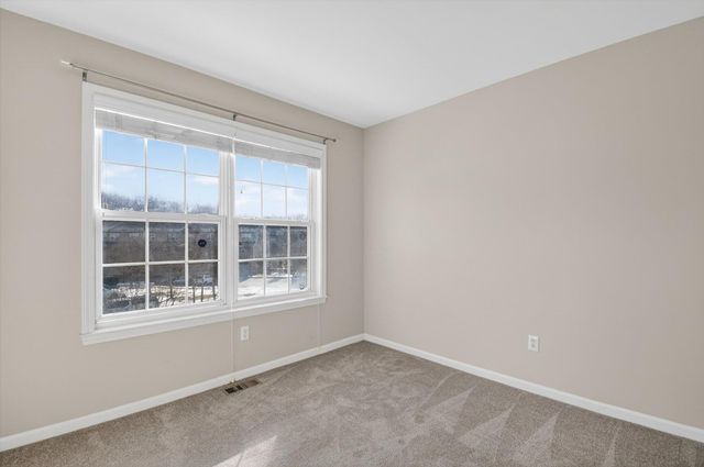 3031 Barclay Way, Ann Arbor, MI 48105