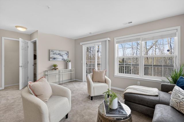 3031 Barclay Way, Ann Arbor, MI 48105