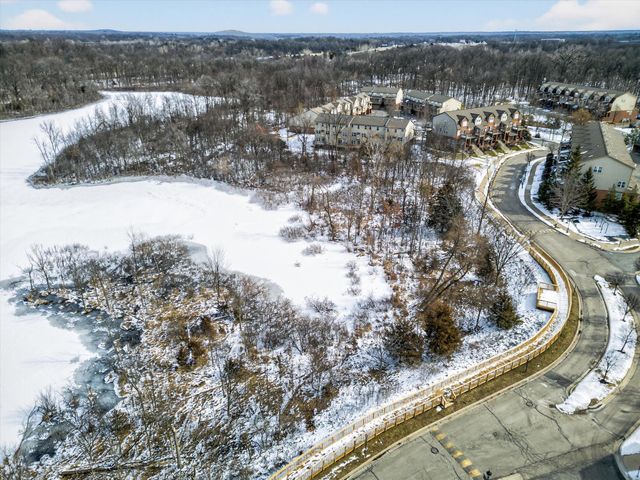 3031 Barclay Way, Ann Arbor, MI 48105