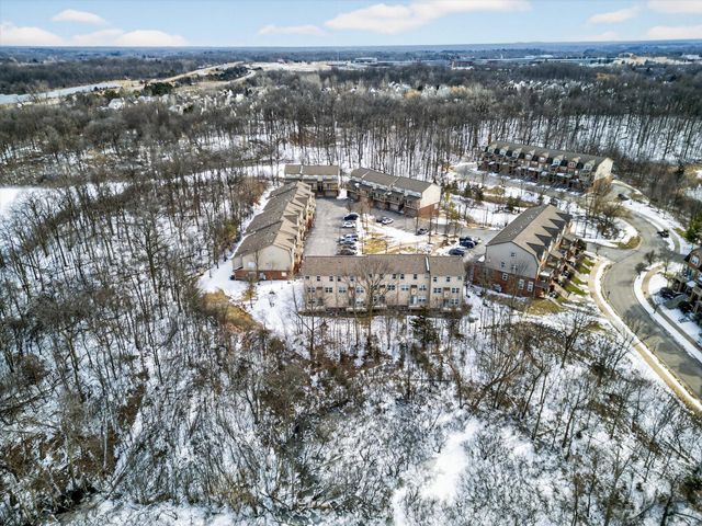 3031 Barclay Way, Ann Arbor, MI 48105