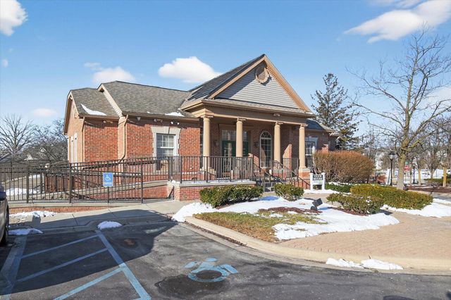 3031 Barclay Way, Ann Arbor, MI 48105