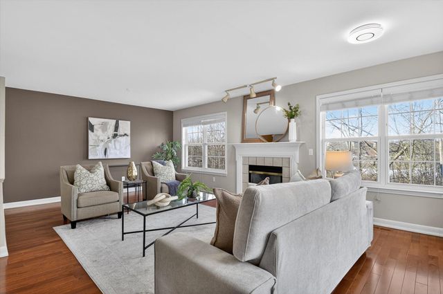 3031 Barclay Way, Ann Arbor, MI 48105