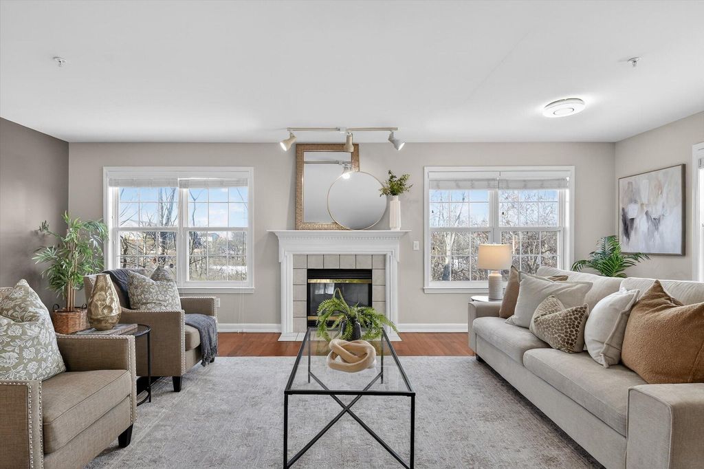 3031 Barclay Way, Ann Arbor, MI 48105