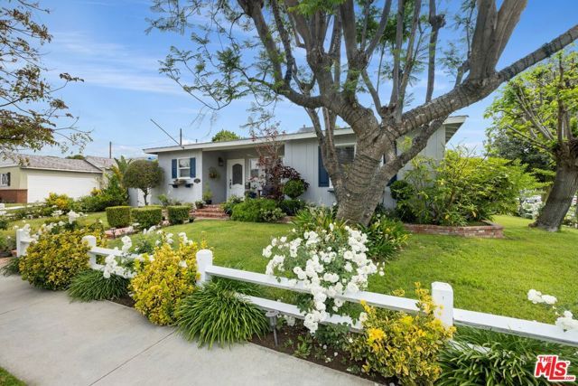 6432 Petit Avenue, Los Angeles, CA 91406