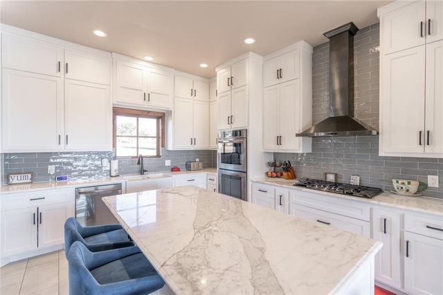 10800 Sorentino Drive, Arcadia, OK 73007