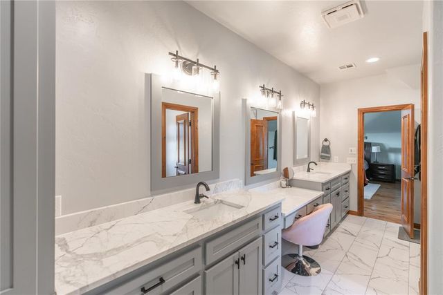 10800 Sorentino Drive, Arcadia, OK 73007