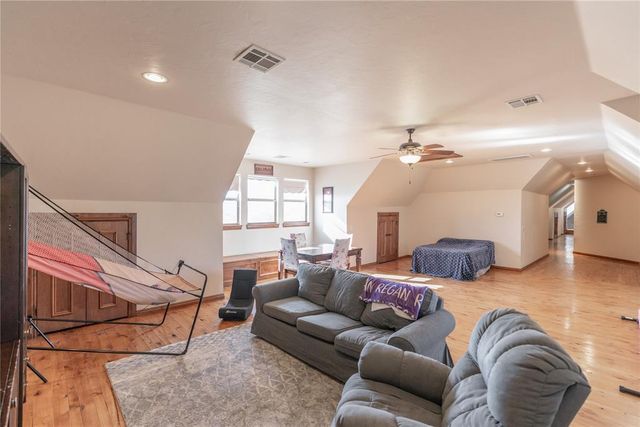 10800 Sorentino Drive, Arcadia, OK 73007