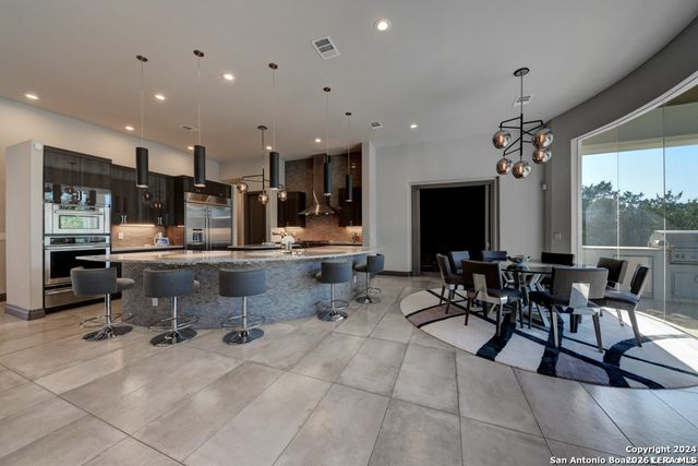 42 Via Aragon, San Antonio, TX 78257