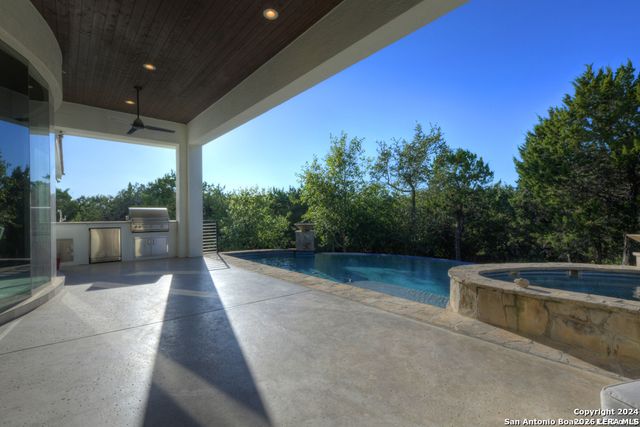 42 Via Aragon, San Antonio, TX 78257