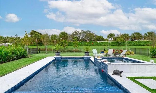 4688 E Pinehurst Trl Trail E, Oakland Park, FL 33309