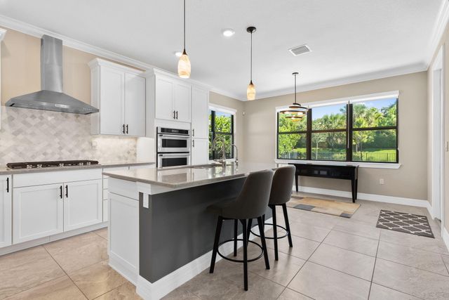 4688 E Pinehurst Trl Trail E, Oakland Park, FL 33309