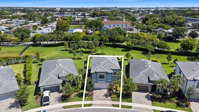 4688 E Pinehurst Trl Trail E, Oakland Park, FL 33309