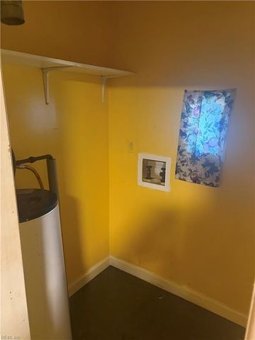 303 Diamond AVE, Chesapeake, VA 23323