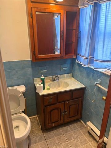 303 Diamond AVE, Chesapeake, VA 23323