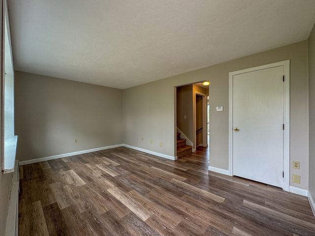 3 Lydon Ln A1, Halifax, MA 02338