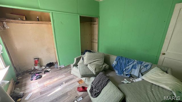 3502 Cora Avenue, St Louis, MO 63115