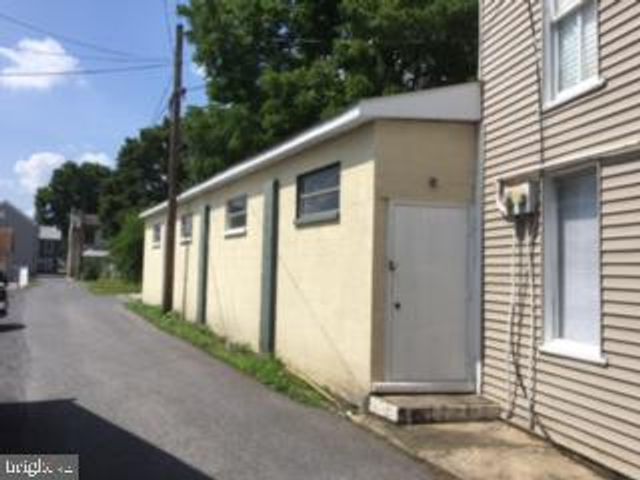 376 LINCOLN WAY E, Chambersburg, PA 17201