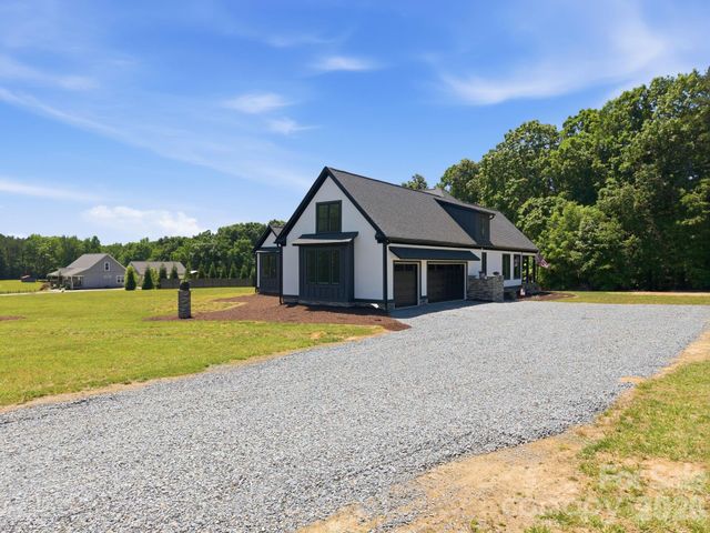 8815 Bringle Ferry Road, Salisbury, NC 28146