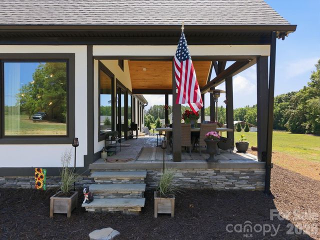 8815 Bringle Ferry Road, Salisbury, NC 28146