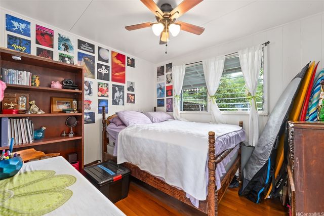 306 Moomuku Place, Honolulu, HI 96821