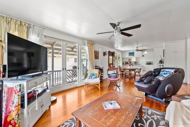 306 Moomuku Place, Honolulu, HI 96821