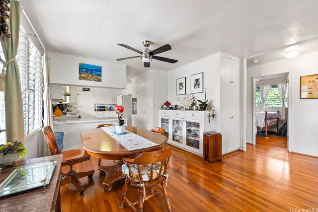 306 Moomuku Place, Honolulu, HI 96821