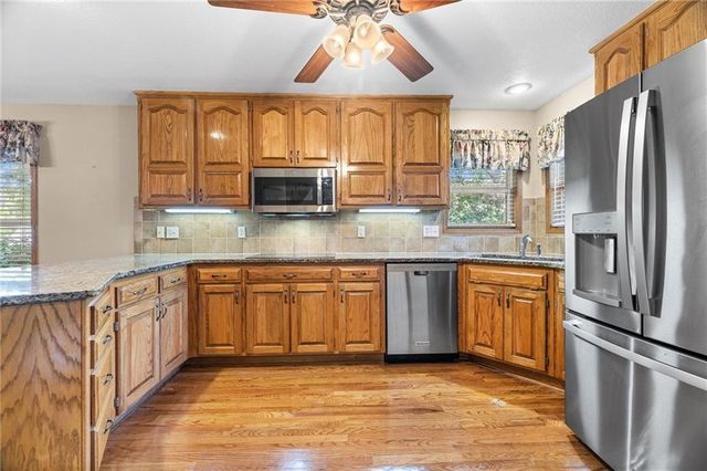 22808 E 28th Street Court, Blue Springs, MO 64015