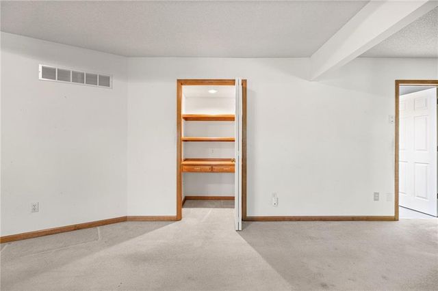 22808 E 28th Street Court, Blue Springs, MO 64015