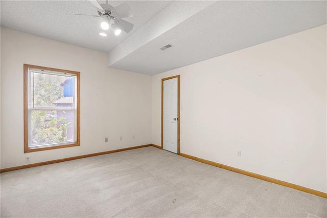 22808 E 28th Street Court, Blue Springs, MO 64015