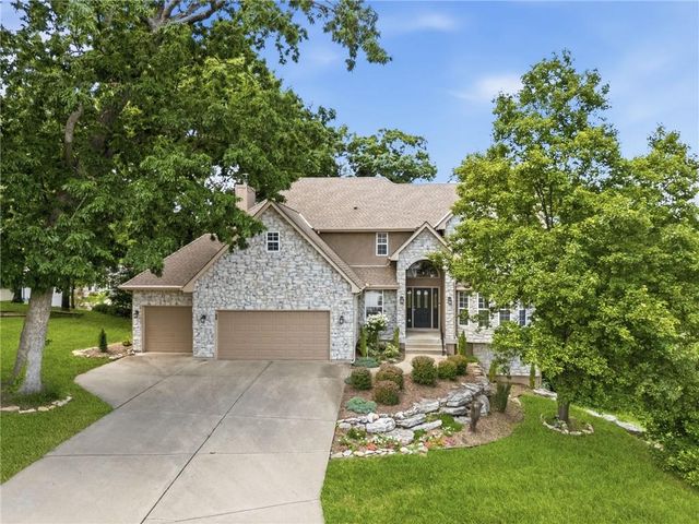 22808 E 28th Street Court, Blue Springs, MO 64015