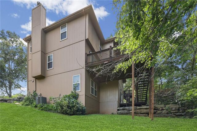22808 E 28th Street Court, Blue Springs, MO 64015