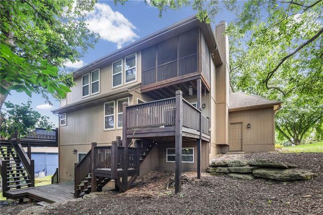 22808 E 28th Street Court, Blue Springs, MO 64015