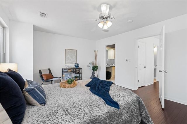 1127 Riverbend Club SE Drive, Atlanta, GA 30339