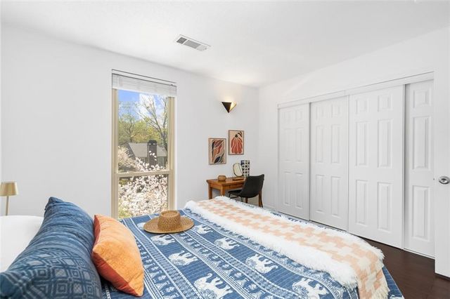 1127 Riverbend Club SE Drive, Atlanta, GA 30339