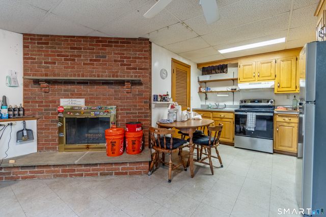76 Thimble Rock Road, Middletown, CT 06457