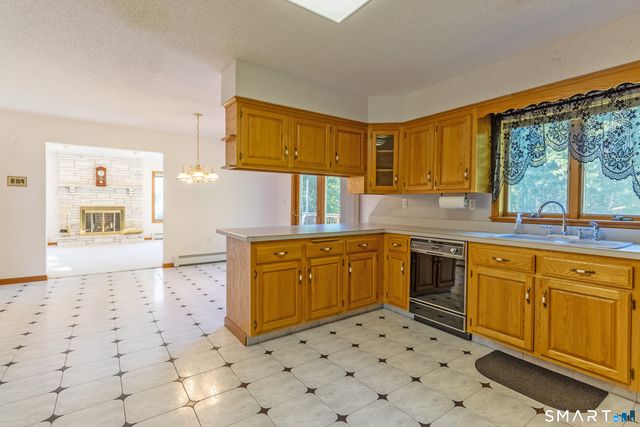 76 Thimble Rock Road, Middletown, CT 06457