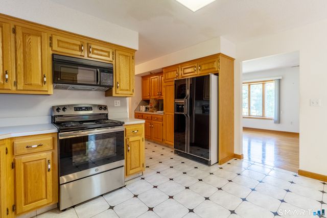 76 Thimble Rock Road, Middletown, CT 06457