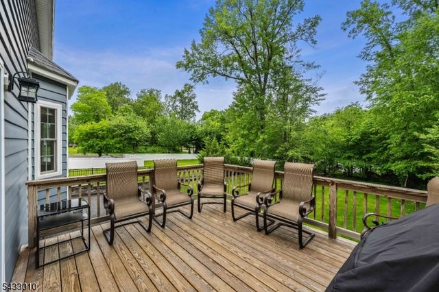 637 Mountain Ave, Berkeley Heights Twp., NJ 07922