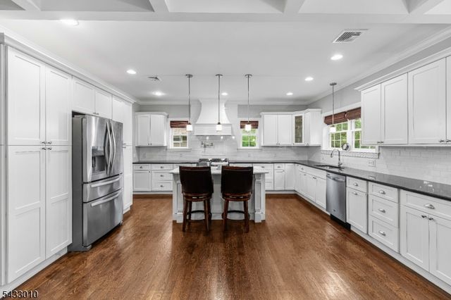 637 Mountain Ave, Berkeley Heights Twp., NJ 07922