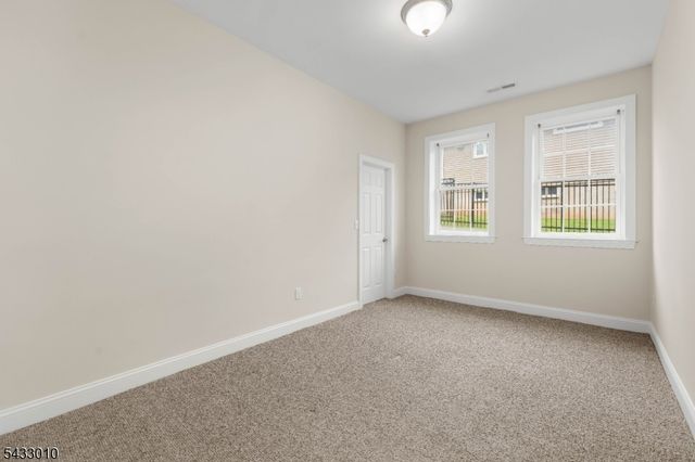 637 Mountain Ave, Berkeley Heights Twp., NJ 07922