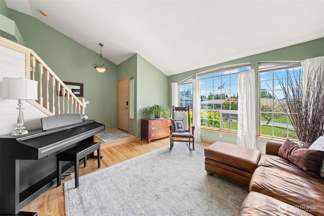 14034 SE 237th Place, Kent, WA 98042