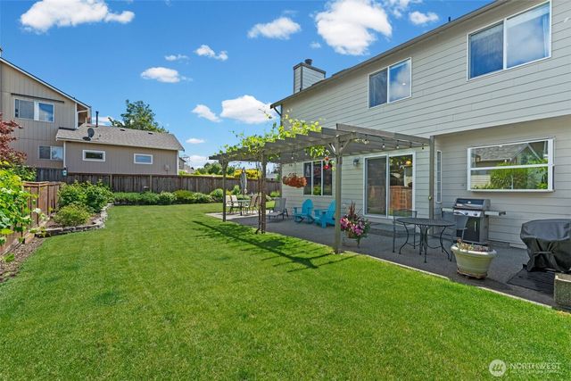 14034 SE 237th Place, Kent, WA 98042