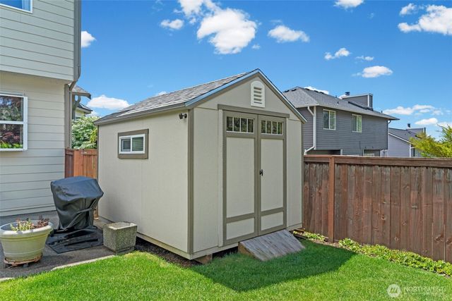 14034 SE 237th Place, Kent, WA 98042